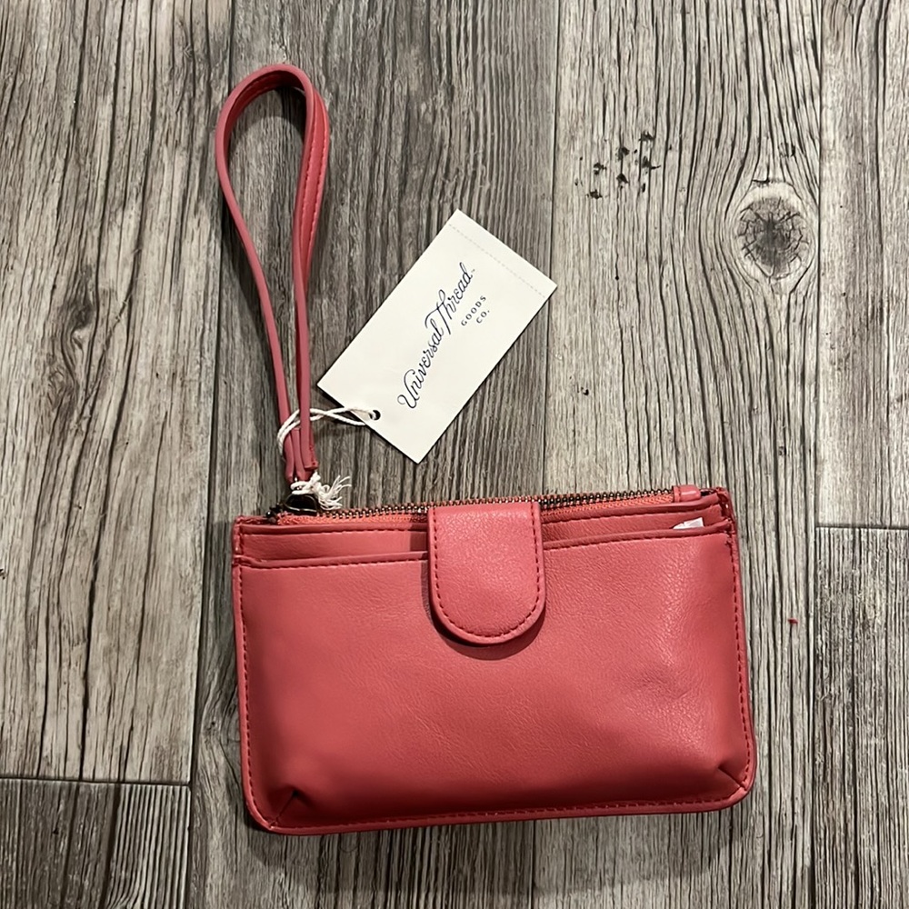 Universal Threads Women’s Wristlet Wallet, Red - NEW